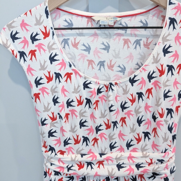 Boden Margot Bird Print Jersey Dress - Picture 5 of 10